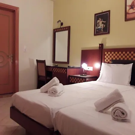 Parthenon Hotel 2*
